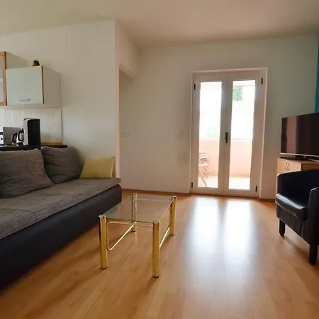 شقة Spacious With Loggia