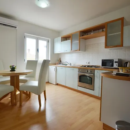 Διαμέρισμα Spacious With Loggia *